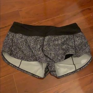 Lululemon speed up short 2.5”